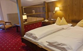 Hotel Am Wolfgrubenersee